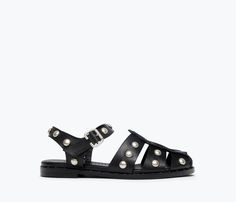 SERA FISHERMAN SANDAL Freda Salvador, Heel Accessories, Fisherman Sandals, Mule Sandals, Tailored Pants, Flat Boots, Sneaker Heels, High Quality Leather, Leather Working