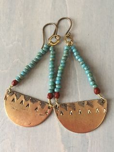 2'' in Length these half circle drop hand from turquoise and red beads . The pattern is mountains in the rain. Mountain Rain, Rain Earrings, Copper Jewellery, Diy Tassel, Earring Tutorial, Red Bead, Enamel Jewelry, Leather Jewelry, Cute Earrings