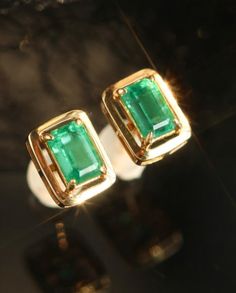 •Condition: Brand new•Center Stone: Natura Emerald from Zambia, 1.15ct Total (IF clarity, 5A color), 6x4mm•Earring Dimension: 8.5x7.5mm•Metal Purity: Optional Each piece is made-to-order with care and special attention to detail. all items are made with conflict-free diamonds and gems.The item will be gift wrapped and shipped.---------------------------------------------------------Available in :14k Rose or Yellow Gold, White Gold18k Rose or Yellow Gold, White Goldand Platinumplease message us b Formal Emerald Earrings With Prong Setting, Classic Emerald Earrings For Formal Occasions, Classic Formal Emerald Earrings, Classic Gold Emerald Cut Earrings, Classic Emerald Cut Gold Earrings, Classic Emerald Earrings With Prong Setting, Classic Emerald Earrings For Anniversary, Classic Emerald Cut Earrings For Formal Occasions, Luxury May Birthstone Earrings For Formal Occasions