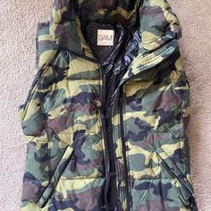 Sam New York Camo Vest Size Large. Extremely Warm And Perfect Condition. Open To Offers! Thank You. Camo Vest, Camo, Jackets For Women, Jackets & Coats, Thank You, New York, Green, Women Shopping, Color