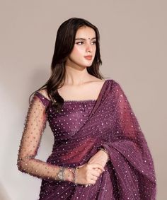 Saari Designs Latest Party Wear Saree, Latest Saree Designs Party Wear, Stylish Party Wear Indian Dresses, Saari Designs Latest, Saree Styles For Farewell, Farewell Saree, Suit Blouse, Netted Blouse Designs, Digital Marketing Courses