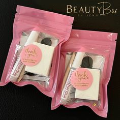 Are you running out of the essentials of press on nails?? We've got you covered with our extra/add on kits! Our kits include: - A mini Nail File - A mini Wooden Cuticle Pusher - 4 Alcohol Wipes - A mini Nail Buffer - A 2ML Tube of Nail Glue Add this to your order to if you've purchased more than one nail set or if you just want extras!  These are always a MUST-HAVE when it comes to Press Ons💕 Nail Salon Goodie Bags, Press On Nails Business, Press On Nail Packaging, Nails Essentials, Press On Nail Business, Business Nails, Nail Bags, Home Nail Salon, Nail Salon Decor