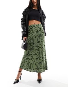 Skirts by New Look *insert heart-eyes emoji here​* High rise Elasticated waistband Regular fit Green Maxi Skirt, Eid Outfits, Eyes Emoji, Maxi Skirts, Heart Eyes, Green Skirt, Sunglasses Shop, New Look, Swirl