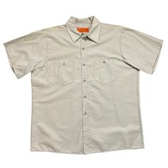 This Item Is A Vintage Universal Overall Short Sleeve Workshirt. Made In Chicago, Il. Khaki Tan. Durable Press. In Unworn Condition. Tag Size. L With Measurements In The Pictures. Solid Cotton Camp Shirt With Pockets, Solid Color Collared T-shirt With Pockets, Solid Collared T-shirt With Pockets, Fitted Collared T-shirt With Pockets, Khaki Cotton Collared Shirt, Cotton Camp Shirt With Short Sleeves, Solid Cotton Short Sleeve Camp Shirt, Khaki Short Sleeve Top With Pockets, Khaki Short Sleeve Camp Shirt For Spring