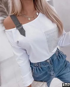 Fisdy - Camiseta de manga larga con pedrería y bolsillo decorativo Layered Bob Hairstyles, Basic Tops, White Hoodie, Olivia Mark, Long Sleeve Hoodie, Casual Outfit, Shirt Shop, Long Sleeve T Shirt, Sleeve Styles