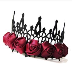 Gothic Crown With Roses, Tie At Back Of Head, Dimensions In Pictures, New Without Tags. Great For Any Photoshoot, Concert, Or Brunch. Halloween Roses, Halloween Mode, Gothic Crown, Hair Garland, Rose Crown, Rose Headband, Bride Tiara, Halloween Headband, Hard Headbands