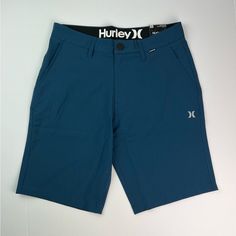 Hurley Men's Chino Hybrid Walk Shorts Slate Blue Men's Size 28 Brand New 100% Authentic -Condition: Brand New With Tag -Retail $ 50.00 Measurments First To Assume Proper Fit Approx Pictures Measurements Taken With Item Lying Flat, Not Stretched Colors May Appear Lighter/Darker Due To Monitor Pixel Variations Blue Bermuda Shorts With Pockets, Blue Bermuda Athletic Shorts, Navy Blue Flats, Striped Swimwear, Mens Chinos, Blue Flats, Grey Shorts, Slate Blue, Blue Shorts