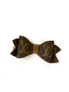 Upcycled Bow Clip - Patches Of Upcycling Repurposed Louis Vuitton Diy, Woven Headband, Boutique Wholesale, Used Louis Vuitton, Bow Clip, Diy Headband, Louis Vuitton Accessories, Leather Projects, As It Was