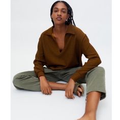 Brand New Urban Outfitters Relaxed Fit Tops For Fall, Urban Outfitters Tops For Fall, Casual Winter Tops From Urban Outfitters, Urban Outfitters Casual Winter Tops, Urban Outfitters Casual Workwear Tops, Casual Workwear Tops From Urban Outfitters, Casual Urban Outfitters Tops For Work, Cozy Fall Tops From Urban Outfitters, Cozy Fall Tops By Urban Outfitters