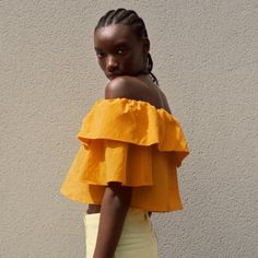 Zara Ruffle Yellow Top Chic Orange Ruffled Top, Zara Ruffled Tops For Vacation, Yellow Ruffled Zara Tops, Yellow Zara Tops With Ruffles, Zara Yellow Ruffled Tops, Types Of Trousers, White Flowy Top, Summertime Outfits, Simple Summer Outfits