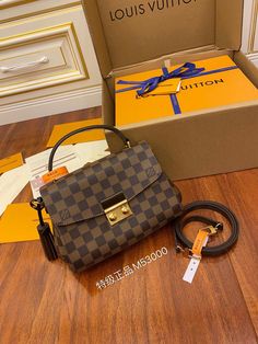 . Lv Croisette Bag, Tas Louis Vuitton, Tas Lv, Inspired Handbags, Nicolas Ghesquiere, Handbag Wallet, Damier Ebene, Wallet Accessories, Louis Vuitton Bags