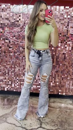 Lainey Flares are trending this fall! A perfect acid wash with distressing and a flattering flared fit! Shop them now! #flares #acidwashdenim #distressedjeans #demure
https://willowboutique.com/products/lainey-tummy-control-flare-jeans-acid-medium-wash?_pos=1&_sid=28cce9a21&_ss=r Country Concert Jeans Fat, Medium Acid Wash Jeans, Best Flare Jeans On Amazon, Best Jeans On Amazon 2022, Ripped Dark Wash Flare Jeans, Ripped Medium Wash Flare Jeans, Ripped Fitted Flare Jeans, Trendy Ripped Flare Jeans, High Waist Stretch Distressed Flare Jeans