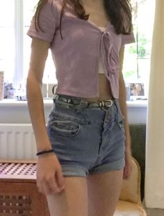 Outfits 00s Style, Tops From Shein, Boy Outfits Summer, Campus 00, 1950s Vintage Fashion, 00s Style, Aesthetic Baby, Simple Style Outfits, Casual Day Outfits