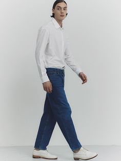 Editor's NotesLAGRANGE's denim jeans feature a slim fit silhouette, giving a trendy yet basic mood.- Button and zipper closure- Stretchy fabric- Slim fit silhouette- Trendy and versatile itemMeasurements(in.)S/M/L- Waist: 15.94 / 16.73 / 17.51 in.- Thigh: 18.89 / 19.68 / 20.47 in.- Leg opening: 7.48 / 7.67 / 7.87 in.- Length: 39.76 / 40.15 / 40.55 in.Model infoMan - Height: 6'16 Fitting size MWoman - 5'74 Fitting size MComposition & Care- 100% Cotton- Please check the care labelDesigner- by Denim Workwear Pants With Zip Fly, Dark Wash Jeans With Zip Fly For Work, Medium Wash Straight Pants For Work, Modern Denim Bottoms With Zip Fly, Straight Medium Wash Pants For Work, Classic Workwear Jeans With Zip Fly, Modern Slim Fit Straight Leg Pants, Classic Medium Wash Everyday Pants, Classic Jeans For Work With Zip Fly