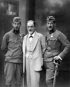 Sigmund Freud with his sons Ernst and Martin who served in the Austro-Hungarian Army in WWI. c. 1914. Sacheen Littlefeather, Ww1 Photos, Central Powers, Two Sons, Austro Hungarian, Pose For The Camera, Sigmund Freud, Marlon Brando