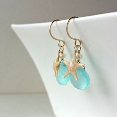 Aqua Beach, Earrings Real, Wire Wrap Jewelry Designs, Shell Crafts Diy, Starfish Earrings, Buy Earrings, Sea Glass Jewelry, Jewelry Inspo, Wire Wrapped Jewelry