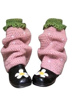 crochet strawberry leg warmers in pink Crochet Flare Leg Warmers, Crochet Leg Warmers Aesthetic, Cutecore Crochet, Strawberry Leg Warmers, Arm Warmer Crochet, Pink Strawberry Crochet, Pink Crochet Ideas, Cute Pink Crochet, Leg Warmer Crochet