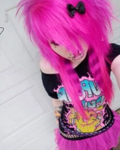 Scene Curly Hair, Pink Emo Hair, Pink Scene Hair, Scene Fits, 2000s Scene