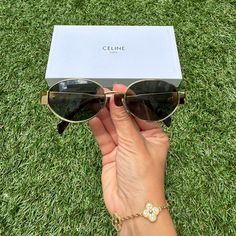 Celine Eyewear's Sunglasses Have Timeless Oval Frames. Fitted With Green Lenses, They're Made From Gleaming Gold-Tone Metal Contrasted By Tortoiseshell Acetate Tips And Have The Logo Embossed On The Arms. Gold-Tone Metal, Tortoiseshell Acetate Come With A Case 100% Uv Protection Chic Oval Sunglasses With Tinted Lenses, Chic Oval Sunglasses With Mirrored Lenses, Elegant Oval Sunglasses With Mirrored Lenses, Clear Sunglasses, Celine Accessories, Celine Triomphe, Flat Top Sunglasses, White Sunglasses, Celine Sunglasses