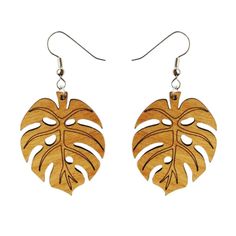 Embrace your love for nature with our stunning Wooden Monstera Leaf Earrings! These statement earrings are the perfect blend of boho charm and trendy style, making them an ideal accessory for any occasion. Crafted from lightweight alder wood, they offer a comfortable wear while adding a touch of botanical elegance to your outfit. Whether you're dressing up for a casual outing or looking for the perfect gift for a trendy teenager, these earrings make a delightful choice. Their neutral tones allow Trendy Leaf-shaped Jewelry Gift, Nature-inspired Leaf-shaped Earrings, Leaf-shaped Brown Earrings Gift, Brown Leaf-shaped Earrings For Gift, Brown Leaf-shaped Earrings Gift, Trendy Natural Color Beach Jewelry, Natural Casual Jewelry For Vacation, Leaf-shaped Earrings For Summer, Casual Natural Jewelry For Vacation