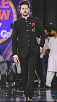 Prince Kot Design, Punjabi Wedding Outfits For Men, Royal Jodhpuri Suits For Men, Bandgala Suit For Men, Coat Paint For Men Wedding Indian, 5 Piece Suit Mens Fashion, Jodhpuri Suits For Men Wedding Sabyasachi, Prince Suit For Men Wedding, Blazer For Men Wedding Reception