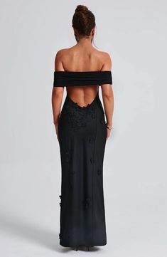 Milani Maxi Dress - Black – BABYBOO Black And Gold Maxi Dress, Black Maxi Dress Prom, Miss Circle Dress, Black Formal Dress Off The Shoulder, Classy Black Long Dress, Bridemaid Dress Aesthetic, Evening Gala Dress, Prom Dress Embroidered, Black Dress Flowers