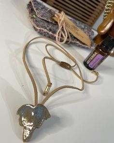 This necklace is a diffuser, add a piece of cotton inside the ceramic capsule and drops of essential oil   Using a personal diffuser can bring great benefits for your emotion and balance 🧿☯️during the day  .... Comes with handmade storage bag .... Oil not included 🪔.... Sold separately Ceramic Diffuser, Diffuser Necklace, Storage Bag, Pendant Necklaces, Essential Oil, Bag Storage, Etsy App, Necklace Etsy, Selling On Etsy