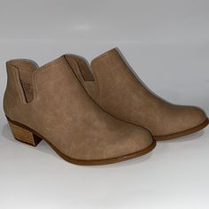 B.O.C Light Brown/Beige Suede Block Heel Ankle Boots Size 10 Style: Block Heel Boots (Slip On) Color: Brown Size: 10 Block Heel: 2” Suede Exterior Brand New All Items Come From A Pet Free And Smoke Free Environment. Taupe Ankle-high Boots With Medium Width, Taupe Ankle-high Boots Medium Width, Beige Closed Toe Booties For Fall, Casual Beige Closed Toe Boots, Beige Booties With Reinforced Heel For Fall, Fall Beige Booties With Reinforced Heel, Beige Pointed Toe Casual Boots, Beige Ankle Booties For Fall, Beige Low Heel Boots