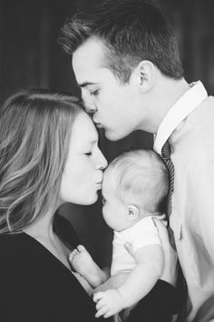 Top 5 Ways To Strengthen Your #Relationship With Your #Child Cute Family Photos, Newborn Family Photos, Newborn Baby Photoshoot, Baby Poses, Newborn Baby Photos