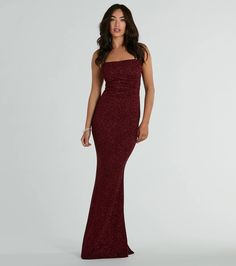 Dazzle all day and night in the Wendy sleeveless glitter formal dress at weddings or parties! Crafted from glitter fabric, this dress will make you shine like a star at any event. The square neckline and adjustable spaghetti straps flatter and support, while the mermaid silhouette and floor-length hem add an ethereal touch making you feel so stunning! Complete the look with a dainty necklace. ﻿Fit & FeaturesGlitter fabric, bust lining, moderate stretchAdjustable spaghetti straps﻿Mermaid silh Glitter Formal Dress, Normcore Fashion, Damas Dresses, Dress Satin Bridesmaid, Bridesmaid Dresses Satin, Shine Like A Star, Beach Wedding Guest Dress, Mermaid Glitter, Sequin Bridesmaid Dresses