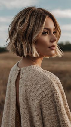 Short Bob Hairstyles Layered Bob Hairstyles Short, Short Layered Bob, Short Layered Bob Hairstyles, Preppy Shorts