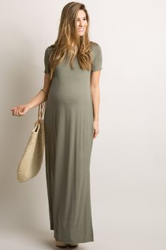 This style was created to be worn before, during, and after pregnancy. Modest Pregnancy Outfits, Baby Bump Progression, Basic Maxi Dress, Trendy Maternity Outfits, Maternity Maxi Dress, Maternity Maxi, Resort Dresses, Maternity Style, Stylish Maternity