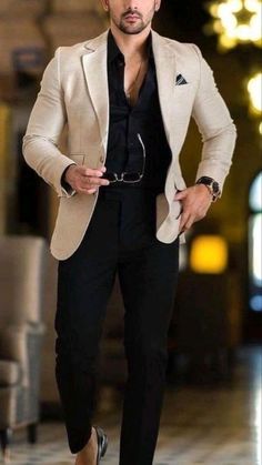 Men Essentials, Beige Hose, Blazers For Men Casual, Stylish Mens Suits, Blazer Outfits Men, Mens Business Casual Outfits, Beard Fade, Blazer Outfits Casual, Suit Casual