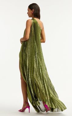 Gown Green, Dress Shops, Blouse Casual Fashion, Evening Outfit, Designer Evening Gowns, Resort Dresses, Blouse Casual, Grad Dresses