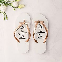 Pretty Flip Flops, Bride Gift Bags, Beach Footwear, Bridal Flip Flops, Gold Flip Flops, Bow Flip Flops, Theme Inspiration, White Flip Flops, Bride Bachelorette