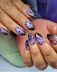 Goth Oval Nails, Nerdy Nail Designs, Summer Goth Nails, Eccentric Nails, Moody Nails, Wild Nails, Unghie Nail Art, Gothic Nails