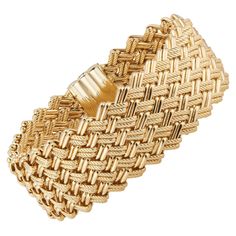 24.5mm wide 18k yellow gold wide woven Italian bracelet. 7.5 Inches 18k yellow gold Stamped: 18k 56.2 grams Length: 7.5 Inches Width: 24.5mm Thickness/depth 4.2mm Gold Bracelets For Men, Yellow Gold Cuff Bracelet, Sapphire Antique Ring, Italian Bracelet, Antique Wedding Bands, Antique Engagement Rings Vintage, 18k Gold Bracelet, Mens Gold Bracelets, Diamond Engagement Rings Vintage