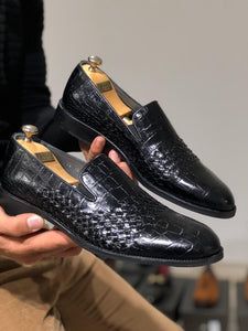 Crocodile Loafers, Alligator Crocodile, Black Leather Shoes, Shoes Color, Black 7, Classic Leather, Shoes Black, Shoe Sale, Leather Heels