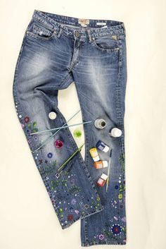 This Hand Painted Jeans would be great for spring and summer as pattern is so fresh and colorful. Painted on both sides of jeans.  This is one of a kind piece which is already sold but if you like pattern I can paint your own jeans, sweatshirt, t-shirt or denim jacket. Or will buy piece of preferable clothing for you. I am using only good quality textile paints to make sure brightness will last as long as piece of clothing. Can be machine washed at 30 degrees inside out. To place an order chose your size from US size chart or if you not sure just leave me a message and I will be happy to help you. Please contact me with any questions Thank you Relaxed Fit Jeans For Spring Festival, Artistic Cotton Bottoms For Spring, Summer Festival Embroidered Jeans, Artistic Cotton Jeans For Summer, Hand Painted Casual Bottoms For Spring, Spring Hand Painted Straight Leg Jeans, Hand Painted Straight Leg Jeans For Spring, Artistic Denim Jeans For Summer, Artistic Summer Denim Jeans