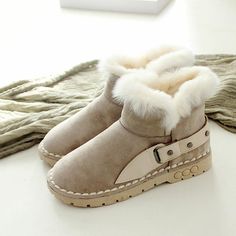 Ugg Boots Tall, Fur Ankle Boots, Rose Beige, Winter Gear, Boots Suede, Winter Stil, Winter Snow Boots, Snow Shoes, Suede Material