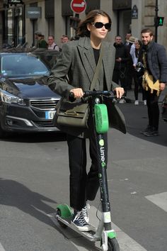 Kaia Gerber Style, Hip Hip, Kaia Gerber, Model Style, Suit Style, Celebrity Street Style, Outfit Look, Models Off Duty