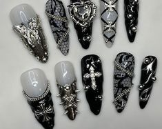 Goth Nails Press On, Girly Grunge Nails, Cute Nails Grunge, Safety Pin Nails, Metal Head Nails, Black Nails Silver Design, Cyberpunk Nails Black, Coquette Nails Black, Y2k Nails Cross