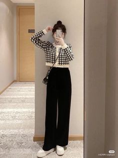 School Outfits Korean Style, Korean Simple Outfits, Korean Closet, Simple Korean Outfits, Ootd Korean Style, Style Korea