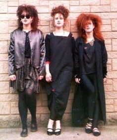 19+ Best Ideas fashion 80s punk posts #fashion Alternative 60s Fashion, 80s Lesbian Outfit, Alt 80s Fashion, 80s Alternative Fashion, Post Punk Fashion, 80s Punk Fashion, Colorful Goth, New Wave Fashion, Steampunk Mode