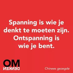 a red background with the words sparing is wie je denkt te moten zin