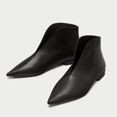 Nwt And With Box. Never Worn. Zara Black Leather Boots With V Front. No Longer Sold In Stores. Flat Leather Ankle Boots, Elf Boots, Pointed Ankle Boots, Zara Flats, Flat Ankle Boots, Zara Leather, Black Leather Flats, Ankle Boots Flat, Zara Shoes