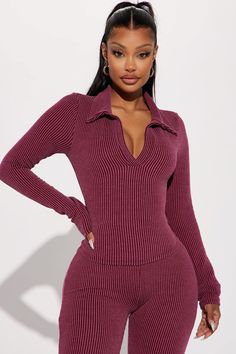 Comfy Casual Outfits, Burgundy Fashion, Fashion Nova Outfits, Winter Fits, Pant Set, Comfy Casual, Modest Outfits, Flare Pants, Classy Outfits