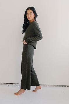 These clove culottes are made with a cashmere-wool blend for ultimate softness without the itch. They feature a 2-inch wide elastic waistband for a perfectly snug fit around the waist, wide legs that can be paired perfectly with anything from heeled booties or birkenstocks, and deep pockets that fit your phone! Pair them with the clove sweater for an effortlessly chic and comfortable fit. ALL PHOTOGRAPHS ARE TAKEN IN NATURAL LIGHT WHICH IS WHY THE COLORS MAY VARY BETWEEN PICTURES, SCREENS + IN-P Versatile Winter Loungewear Bottoms, Bottoms With Elastic Waistband And Straight Hem For Fall, Fall Loungewear Bottoms With Straight Hem, Brown Wide Leg Pants With Side Pockets For Fall, Winter Wide Leg Pants With Elastic Waistband, Solid Wide-leg Culottes For Fall, Cozy Cashmere Bottoms For Fall, Cozy Wide Leg Bottoms For Fall, Fall Wide-leg Culottes With Elastic Waistband