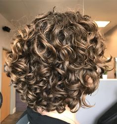 Kręcony Bob, Bronde Hair, Wavy Hairstyles, Haircuts For Curly Hair, Have Inspiration, Short Wavy Hair, Short Wavy, Curly Bob Hairstyles