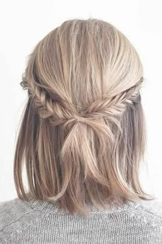 Hair Styles Mid Length, Shorter Hairstyles, Gray Blonde, Gray Wigs, Fun Hairstyles, Half Updo Hairstyles, Fishtail Braids, Prom Hairstyles For Short Hair, Videos Cooking